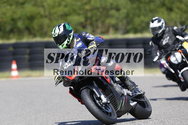 Archiv-2025/48 25.08.2025 Cornu Master School ADR/gruen-vert/54